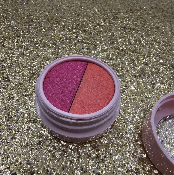 Colourpop Kelp Me & Total Hottie Super Shock Shadow Duo - Picture 5 of 5